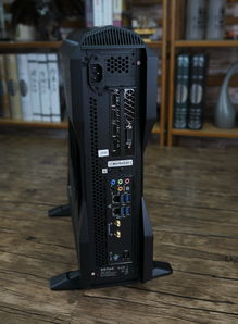 小身材大能量 索泰MEK1电竞游戏主机图赏