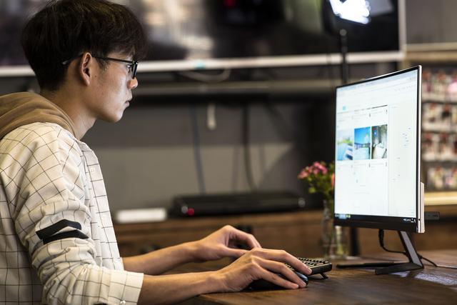 迎合多场景使用 C1微边曲面电脑一体机体验最出色